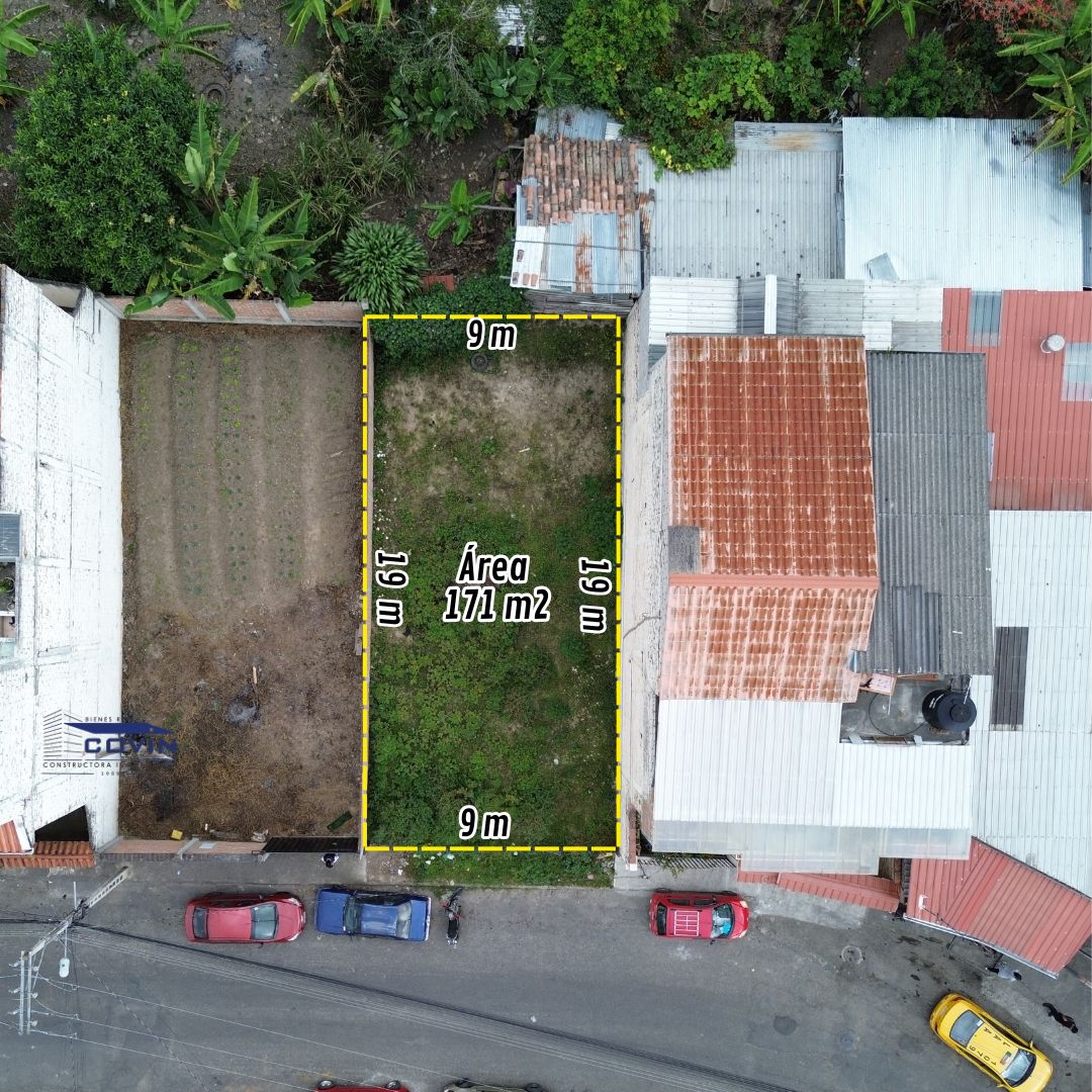 Vendo terreno plano en Loja, Zarzas I ⛰️