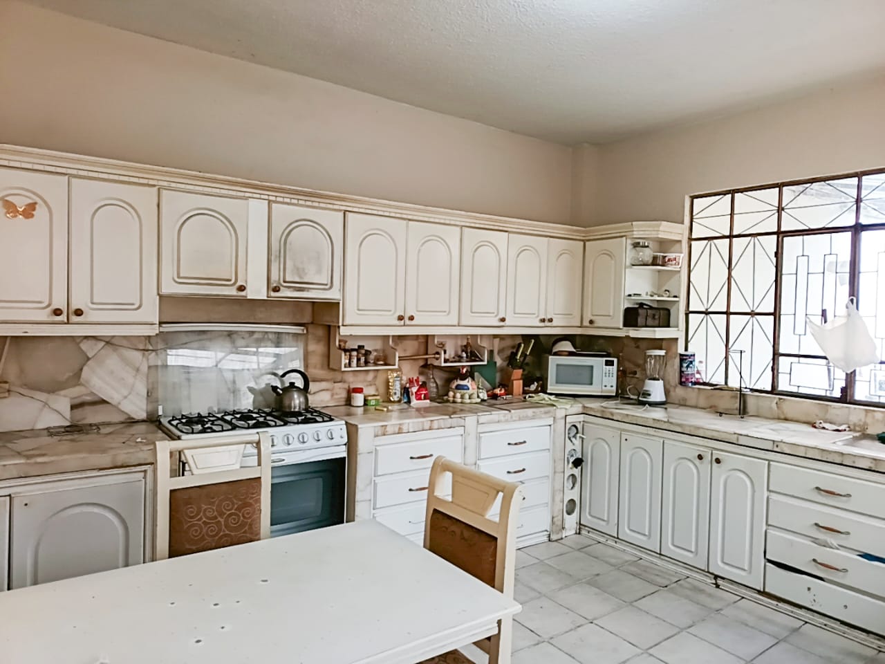 Vendo propiedad residencial y comercial en el centro de Loja