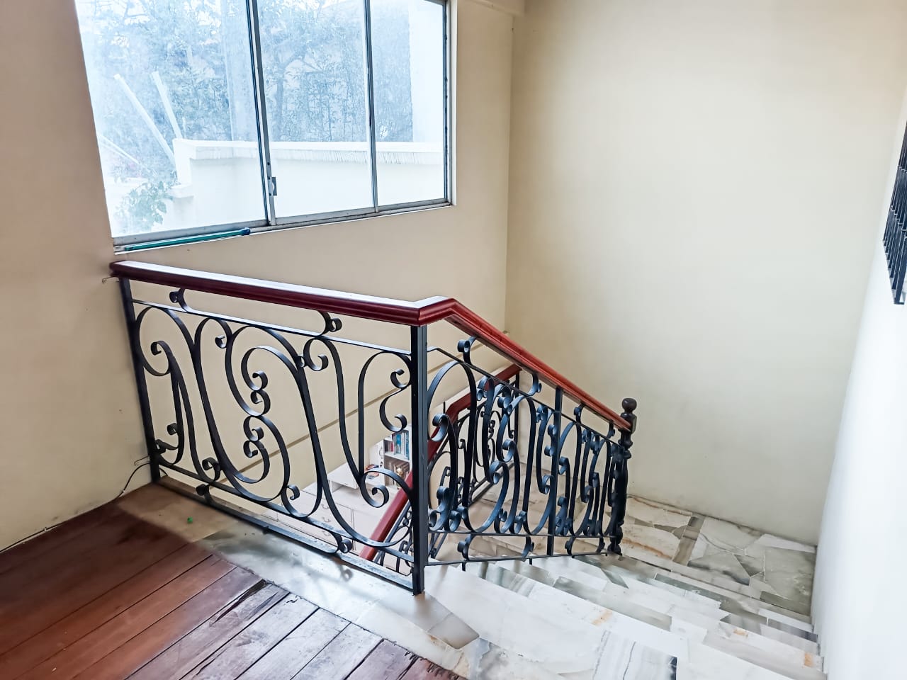 Vendo propiedad residencial y comercial en el centro de Loja