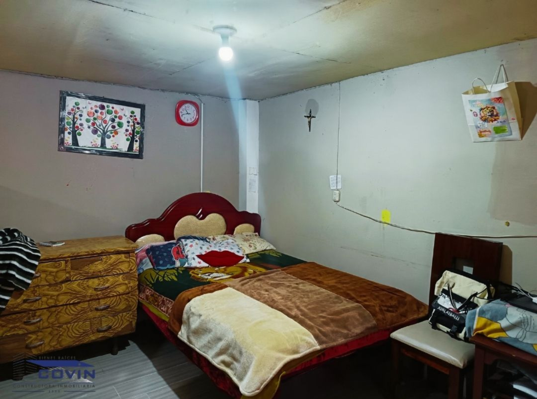 VENDO LOTE ESQUINERO CON CONSTRUCCIÓN ANTIGUA EN LOJA ⛰️