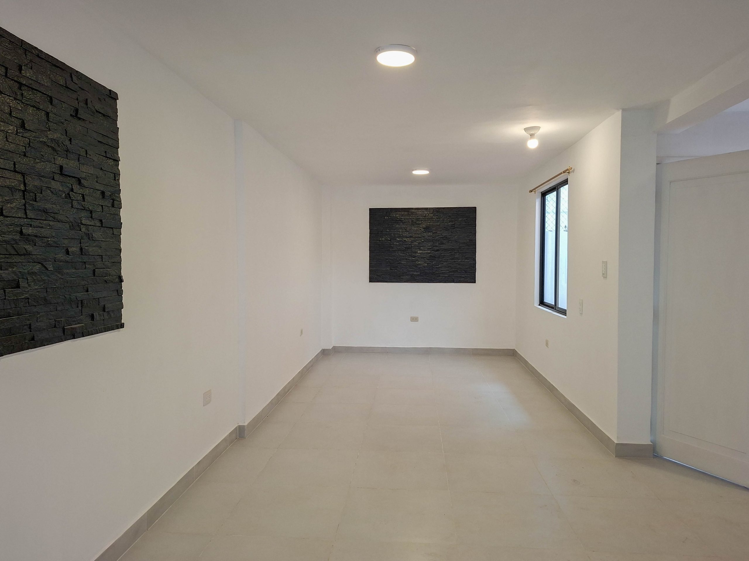 CASA EN VENTA EN COLINAS DEL NORTE | EN LOJA