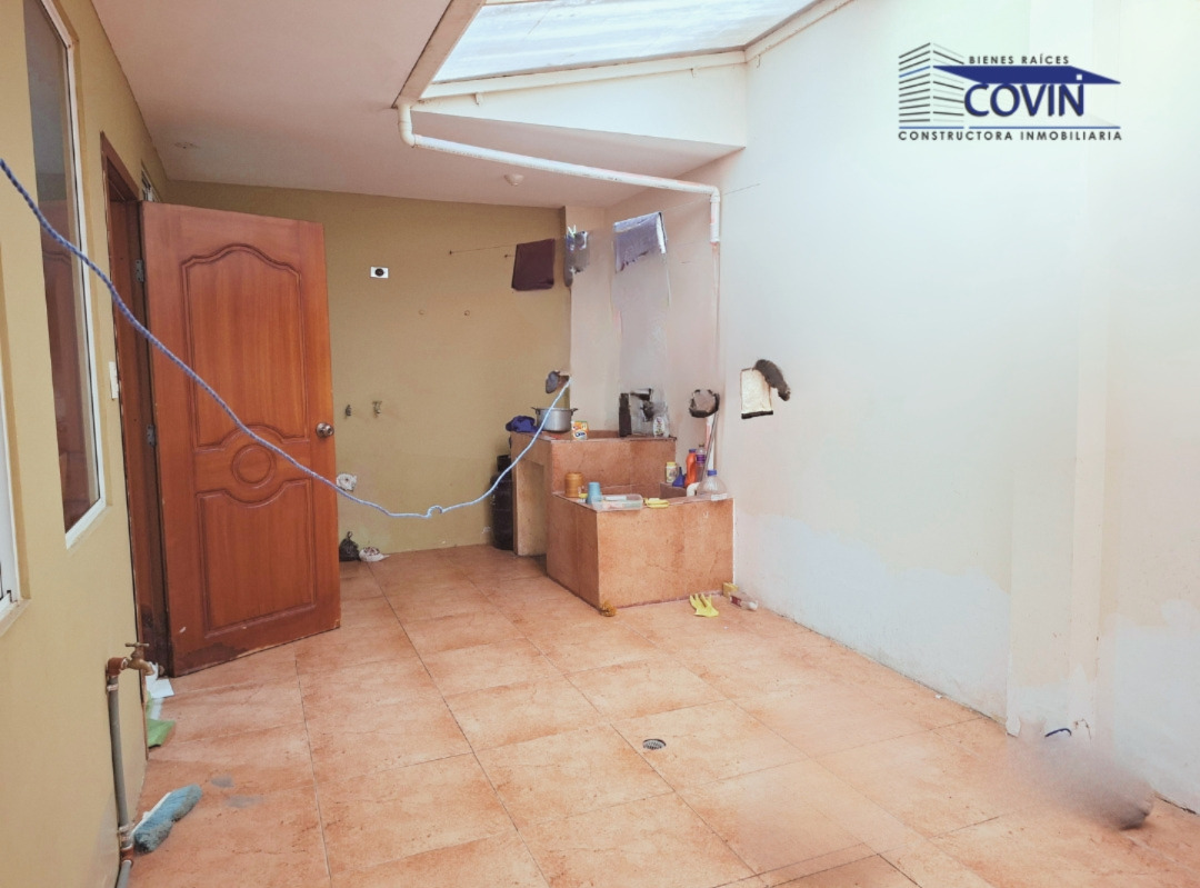 CASA RENTERA EN VENTA | UNE ETAPA II – LOJA