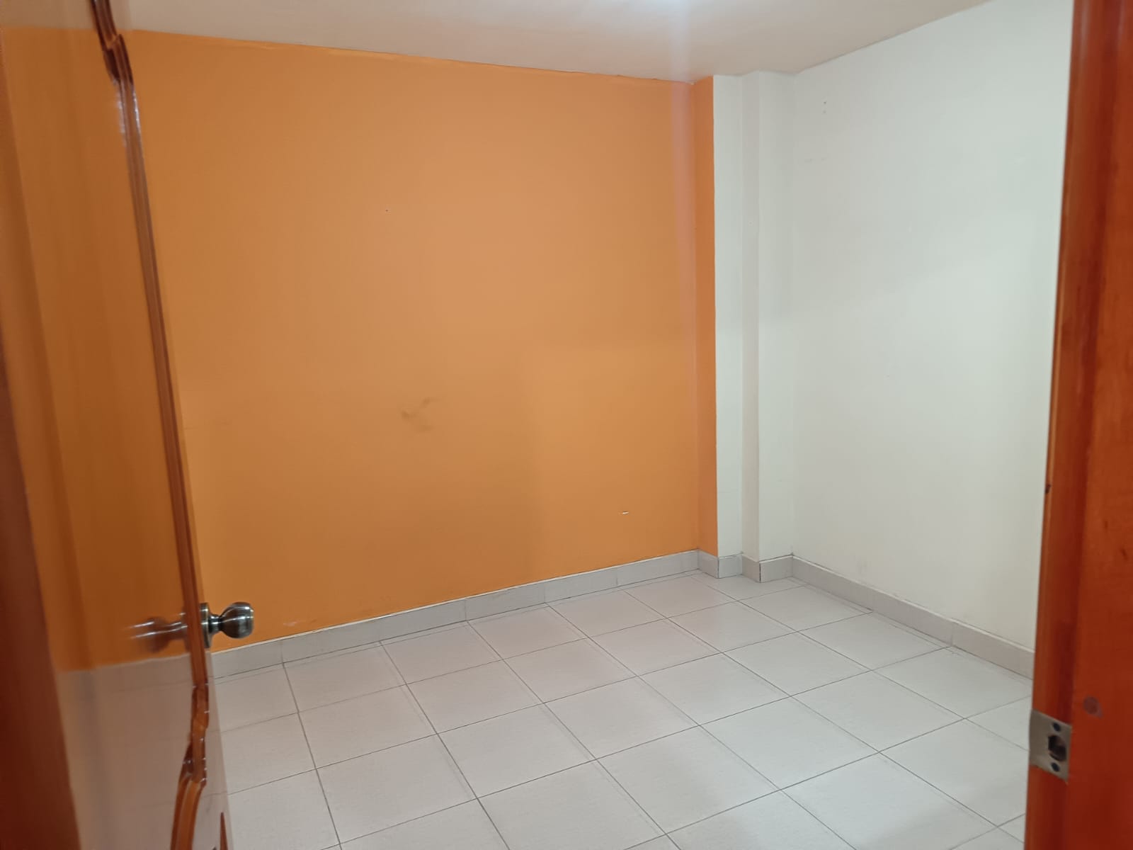 CASA RENTERA DE OPORTUNIDAD EN SAUCES NORTE – LOJA | 2 DEPARTAMENTOS + LOCAL
