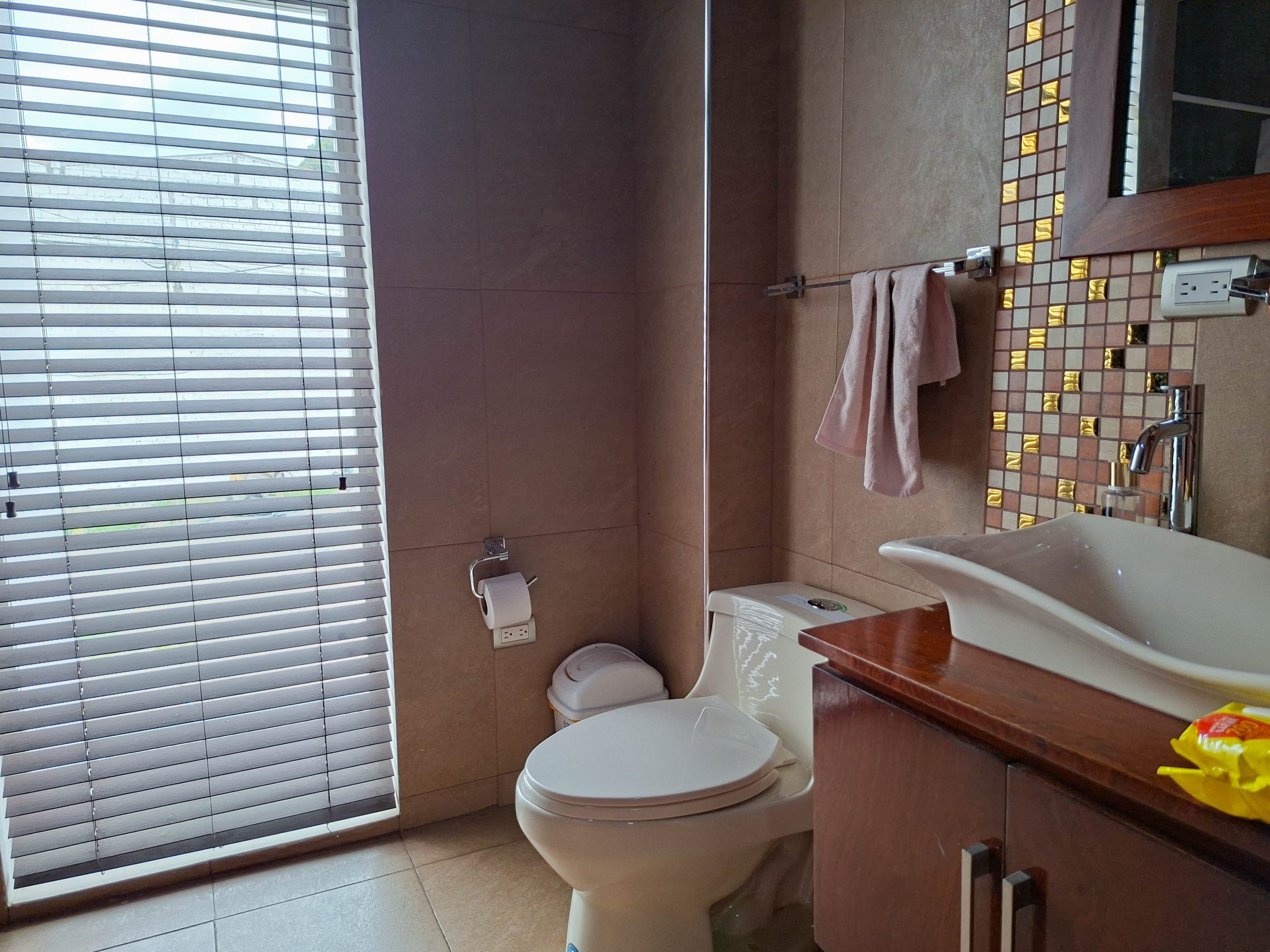 CASA EXCLUSIVA DE VENTA EN AMABLE MARÍA
