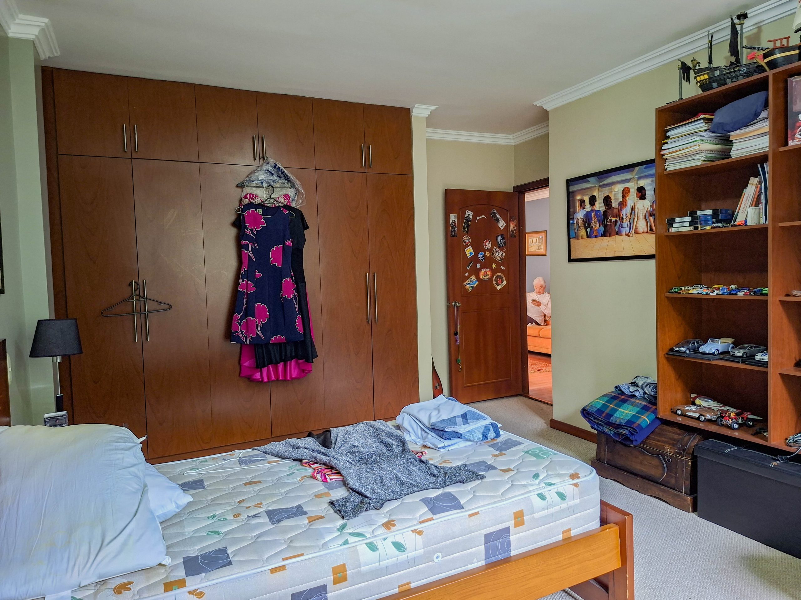 ️ CONFORTABLE CASA RESIDENCIAL DE VENTA –- AV. OCCIDENTAL DE LOJA