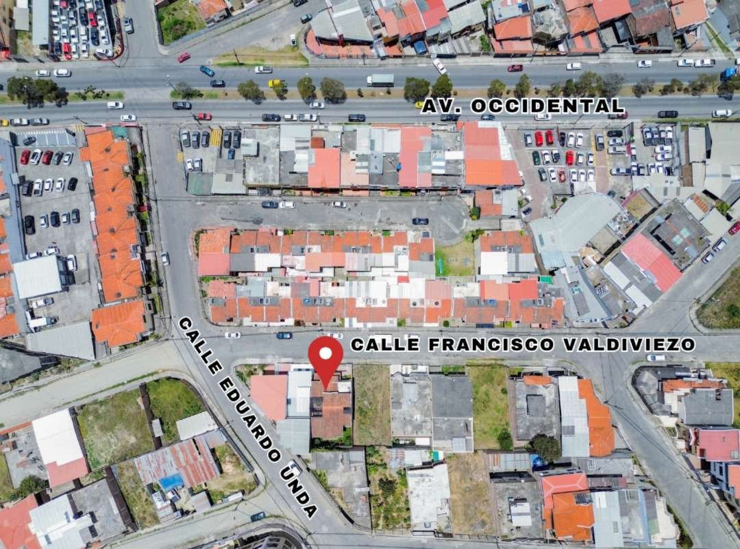 ️ CONFORTABLE CASA RESIDENCIAL DE VENTA –- AV. OCCIDENTAL DE LOJA