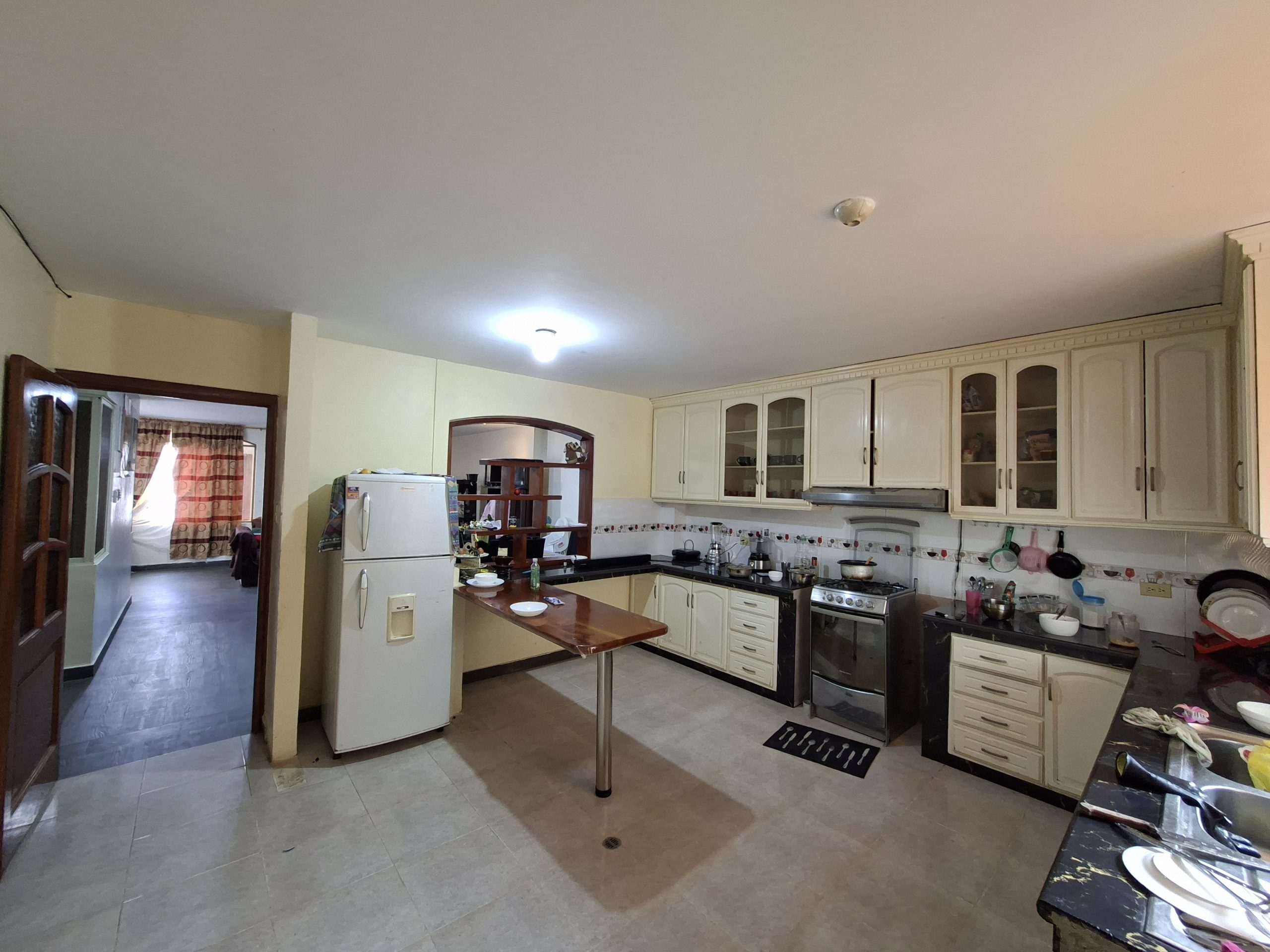 ️ PROPIEDAD CON DOS CONSTRUCCIONES DE VENTA EN LOJA-BORJA – CERCA AL TERMINAL