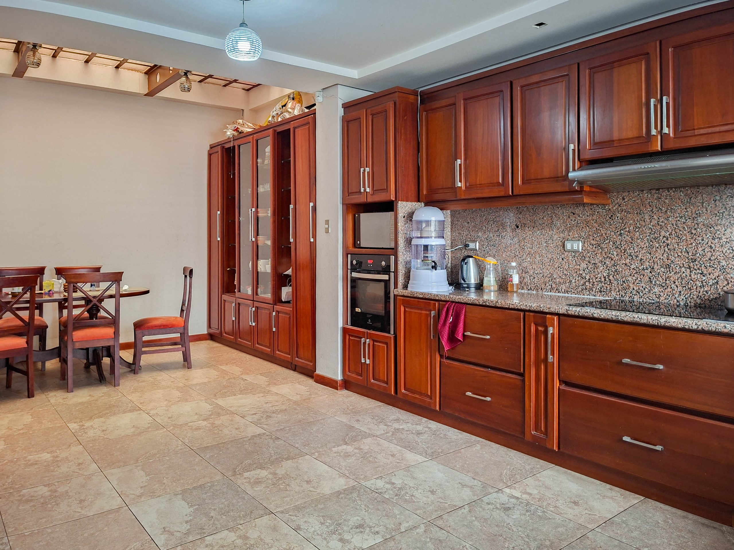 CASA EXCLUSIVA DE VENTA EN AMABLE MARÍA
