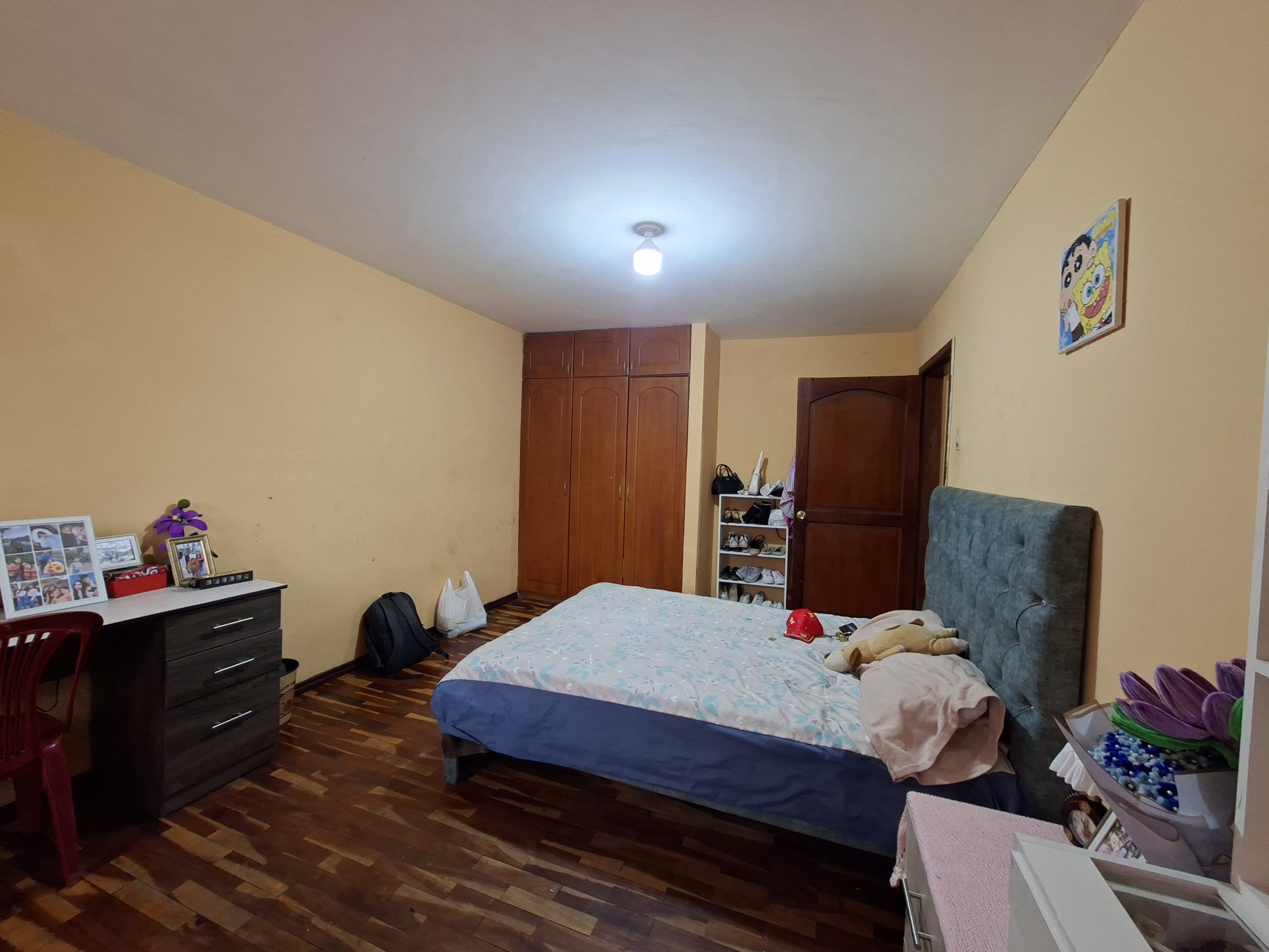 CASA ESQUINERA CON LOCAL COMERCIAL DE VENTA FRENTE A LA AV. DE LOS PALTAS-LOJA