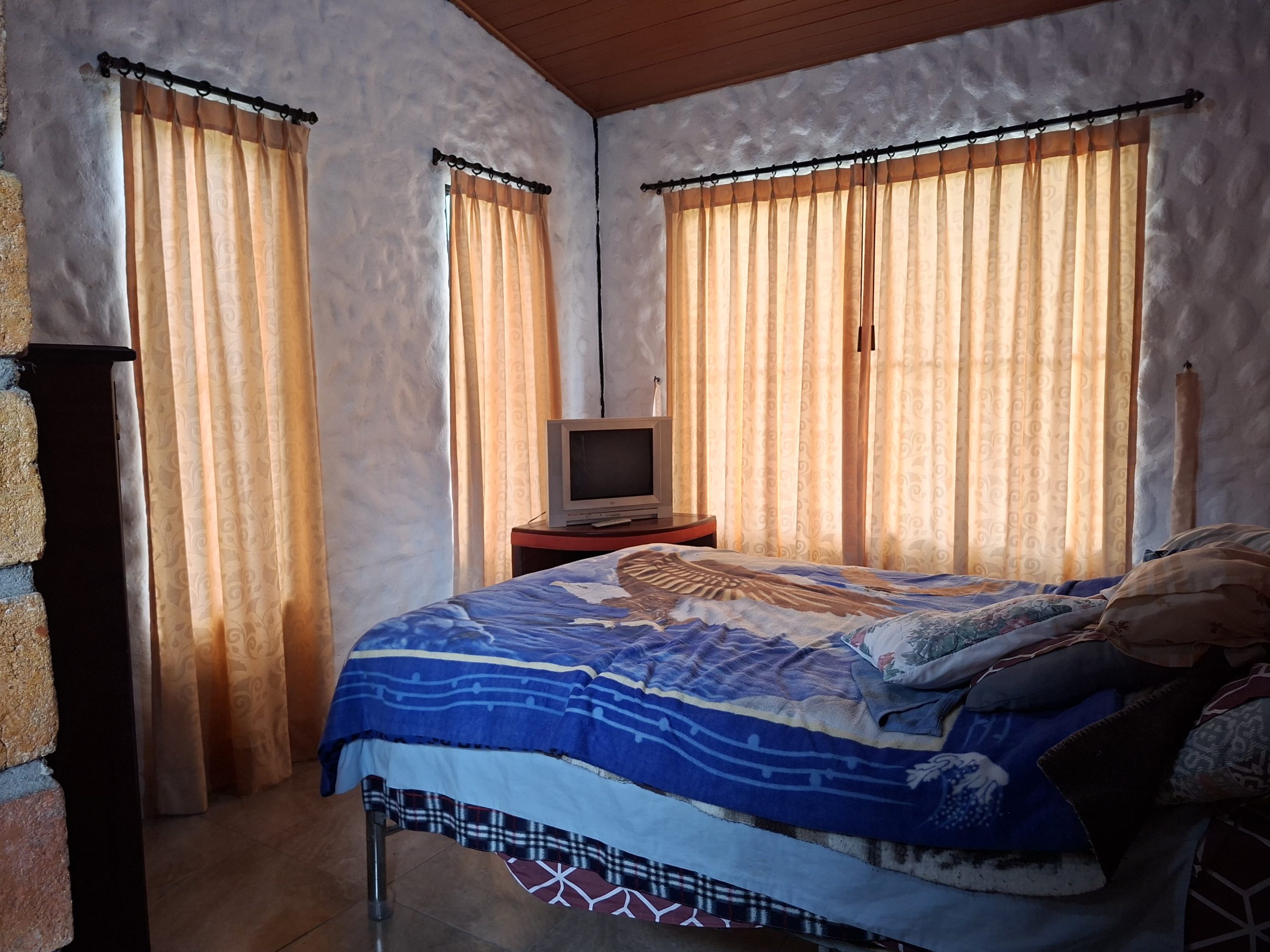 VENDO CASA EN HACIENDA COUNTRY CLUB – MALACATOS – LOJA