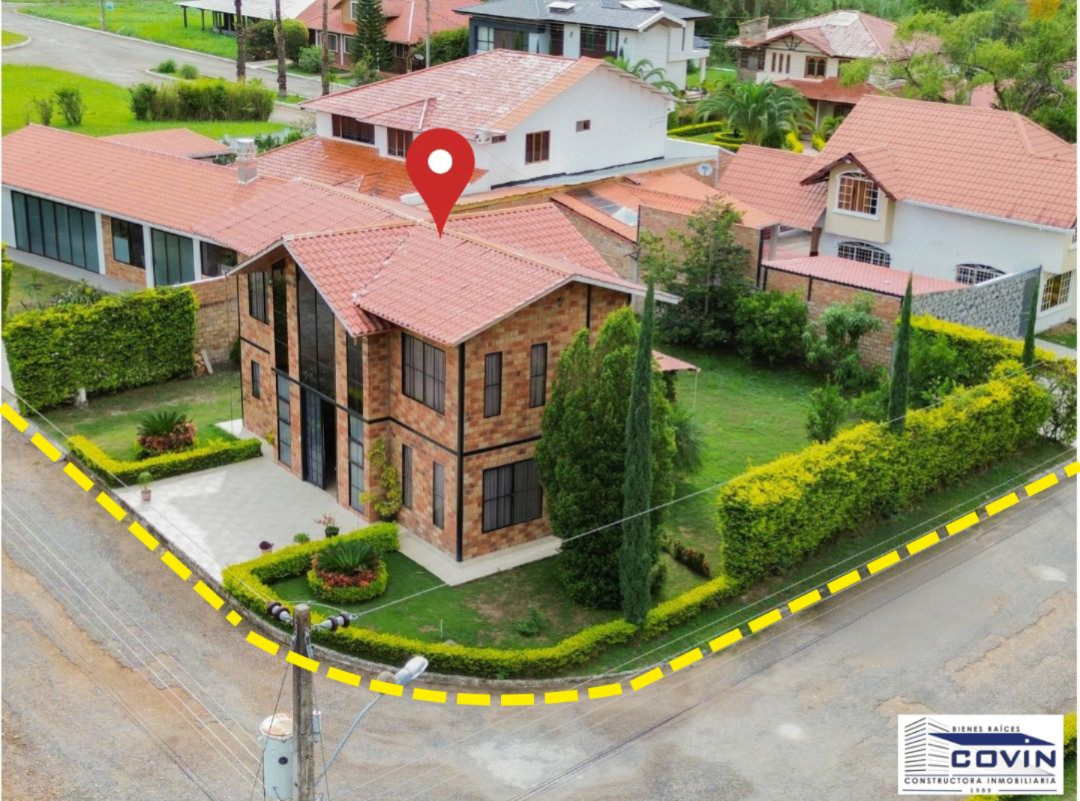 VENDO CASA EN HACIENDA COUNTRY CLUB – MALACATOS – LOJA