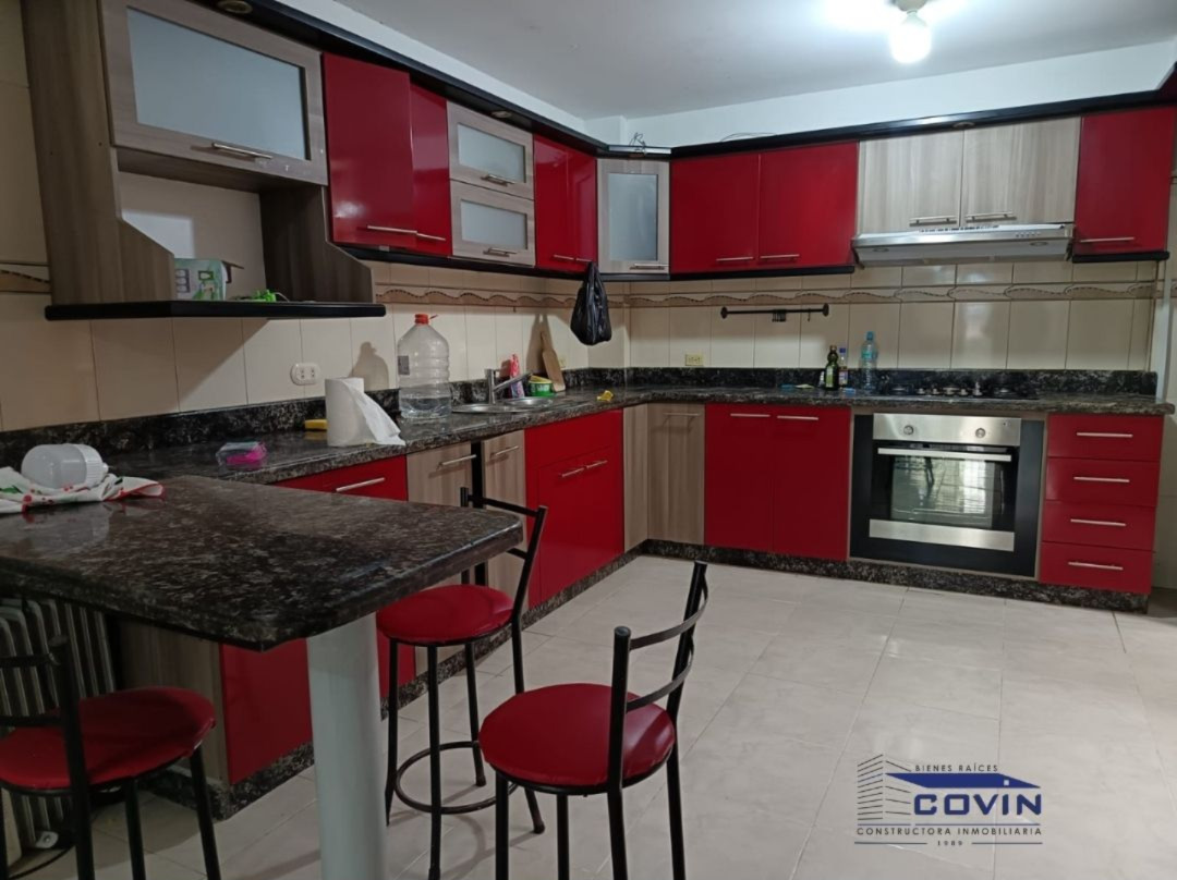 CASA RENTERA DE OPORTUNIDAD EN SAUCES NORTE – LOJA | 2 DEPARTAMENTOS + LOCAL