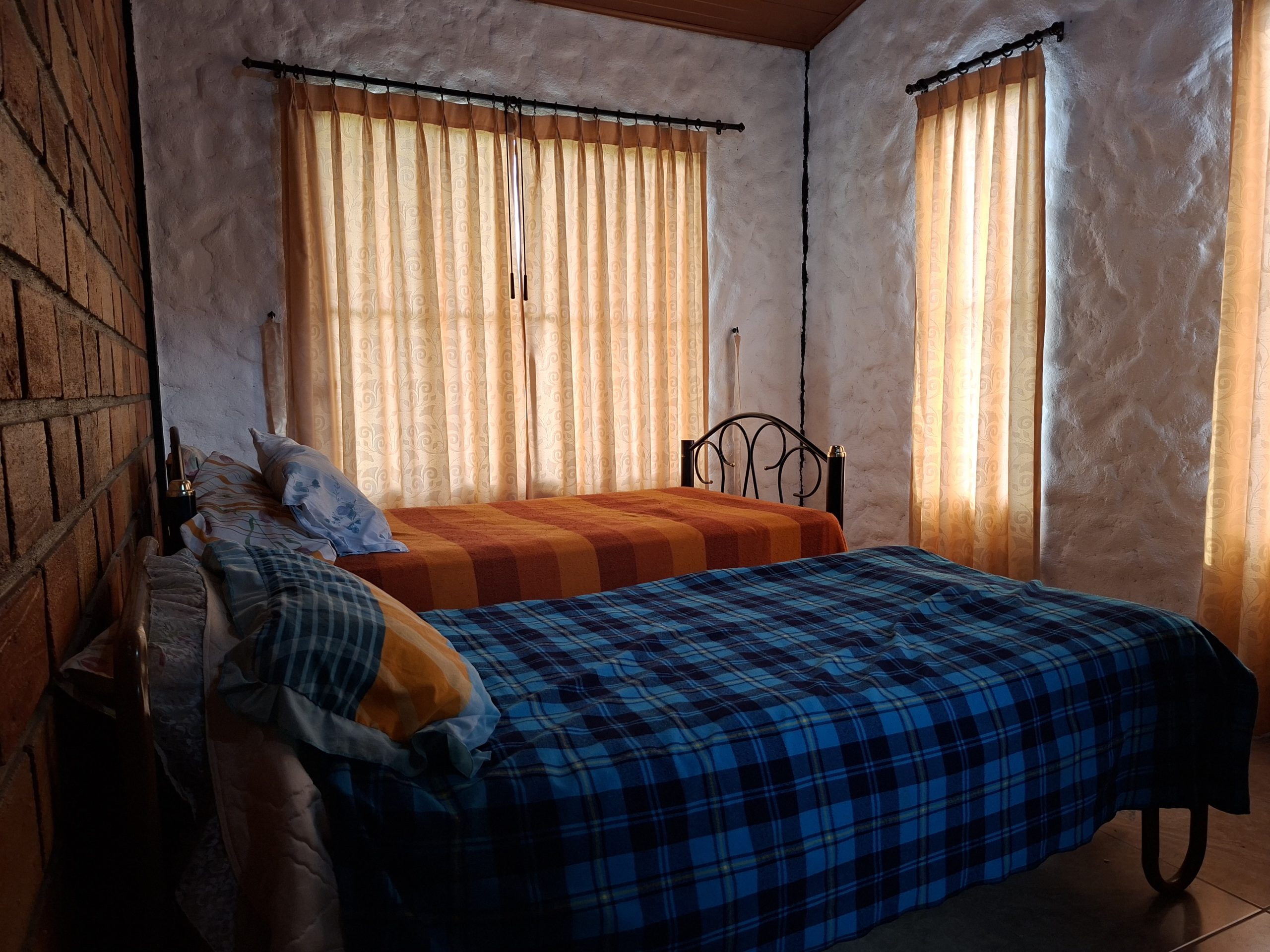 VENDO CASA EN HACIENDA COUNTRY CLUB – MALACATOS – LOJA