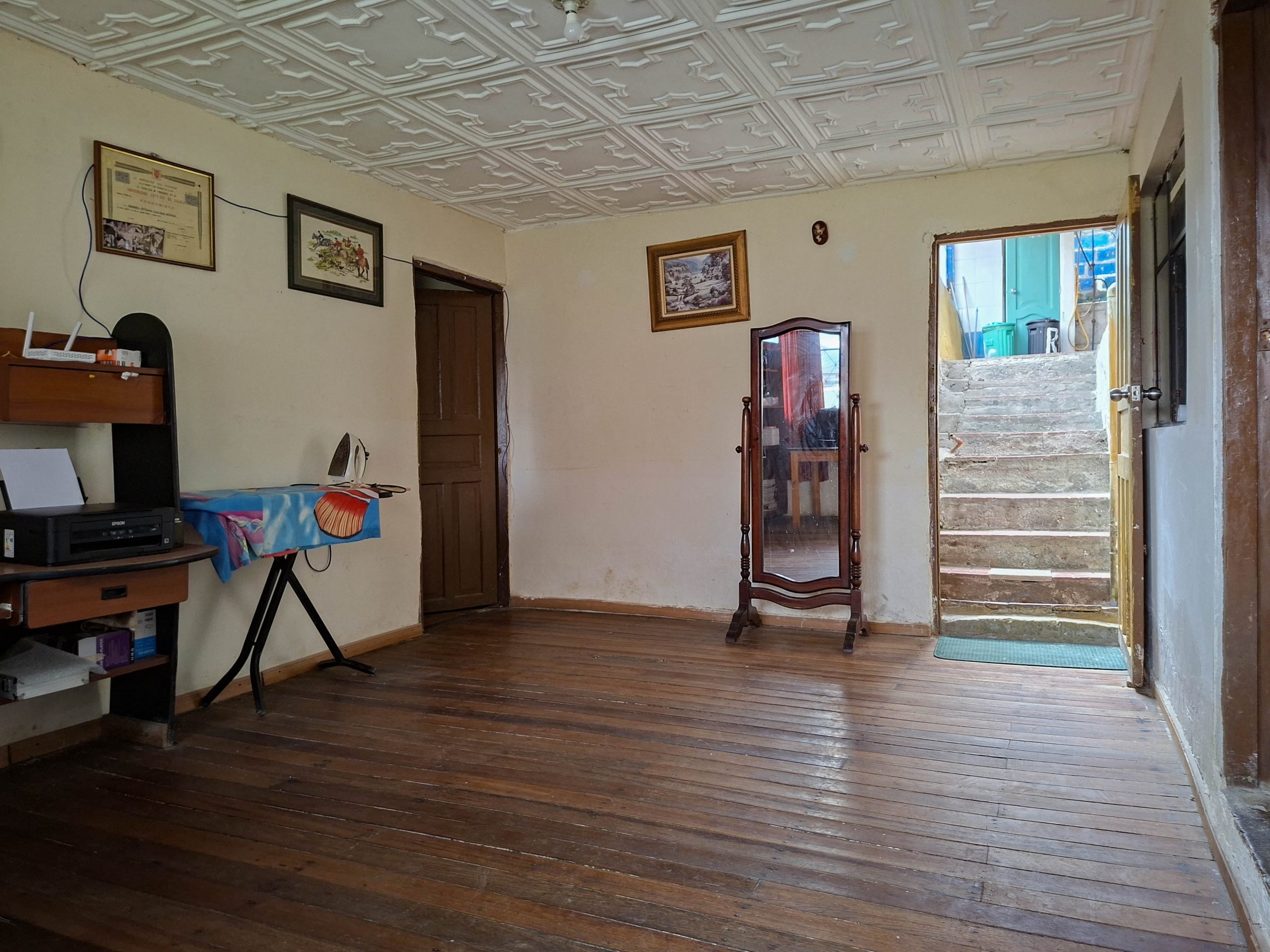 VENDO LOTE ESQUINERO CERCA AL CENTRO – LA MEJOR INVERSIÓN EN LOJA
